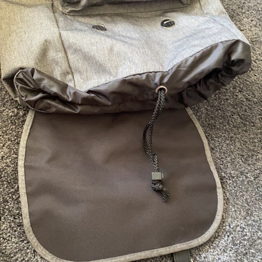 Backpack - Picture 4 of 4